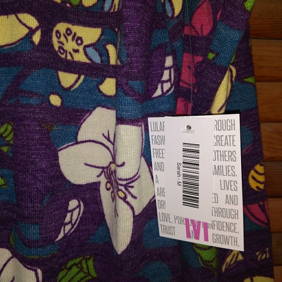 Lularoe knit Sarah Medium NWT Spring Colors - Picture 4 of 4